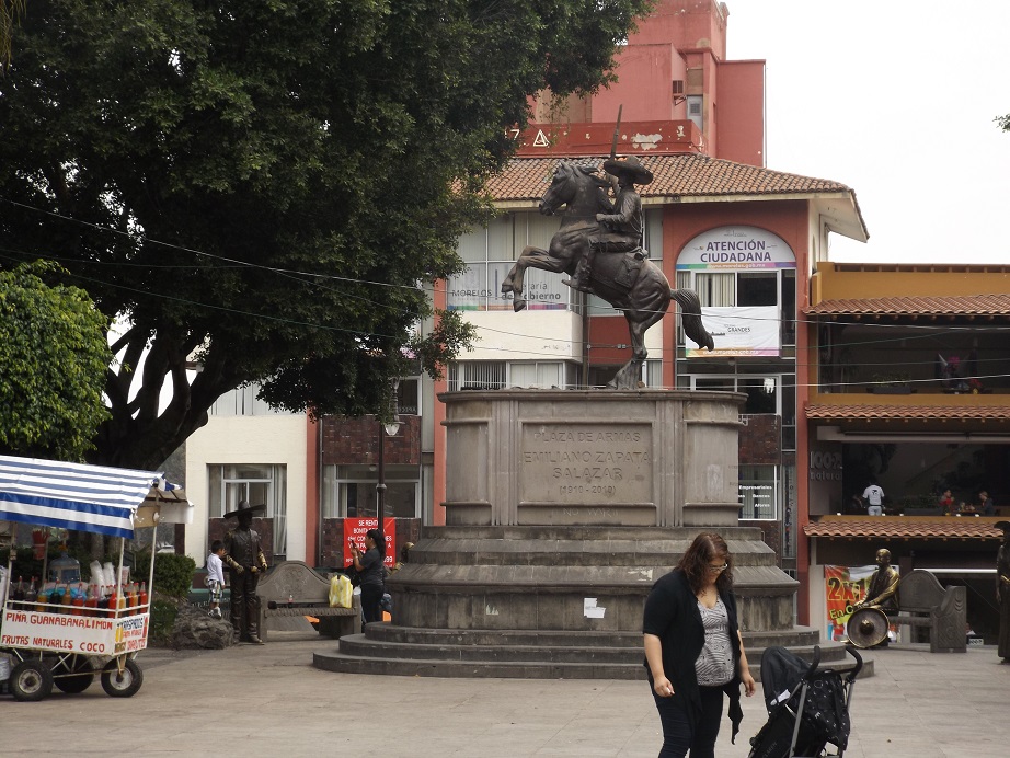 Estatua representativa del Caudillo del Sur, el General Emiliano Zapata Salazar,